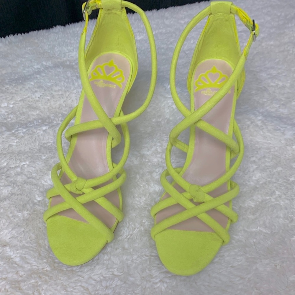 New Fergalicious Fergie Lime Green Heels 6.5